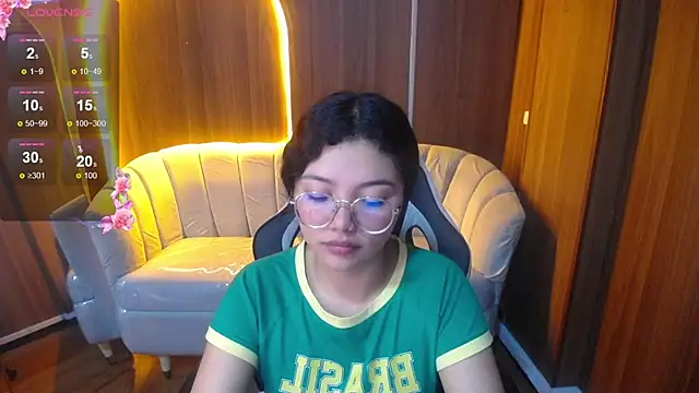 victoria castillo b online show from 11-28-25, 03:12