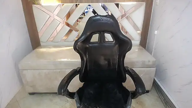 victoria castillo b online show from 11-15-25, 03:10