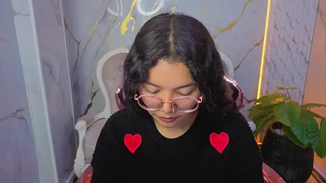 victoria castillo b online show from 03-23-26, 07:58