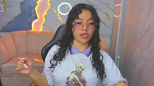 victoria castillo b online show from 04-09-26, 07:53