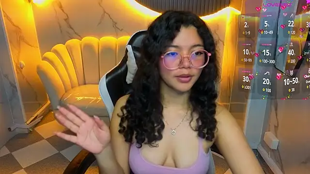 victoria castillo b online show from 03-10-26, 07:51