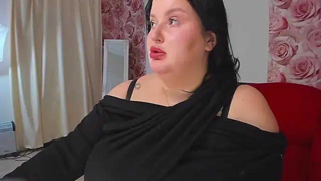 Snapshot of MonaSteele chatting on 02-25-25, 09:31 MonaSteele online show from 02-25-25, 09:31