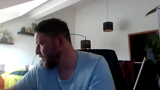 Snapshot of BennyLommy chatting on 03-05-26, 02:02 BennyLommy online show from 03-05-26, 02:02