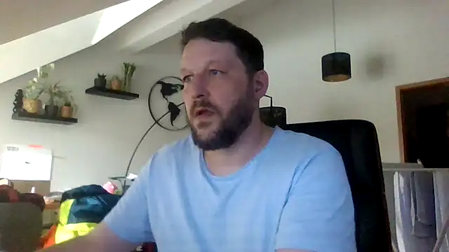 Snapshot of BennyLommy chatting on 03-14-26, 12:55 BennyLommy online show from 03-14-26, 12:55