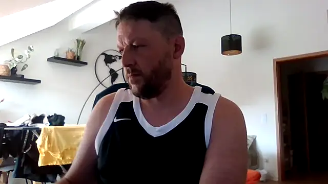 BennyLommy online show from 07-20-26, 01:35