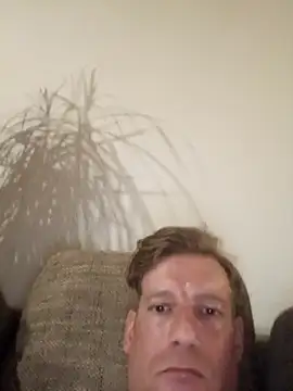 Snapshot of MArciQuarky chatting on 03-21-25, 11:34 MArciQuarky online show from 03-21-25, 11:34