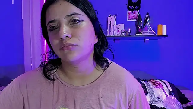 Snapshot of Alexa_Espinoza chatting on 02-04-25, 02:28 Alexa Espinoza online show from 02-04-25, 02:28