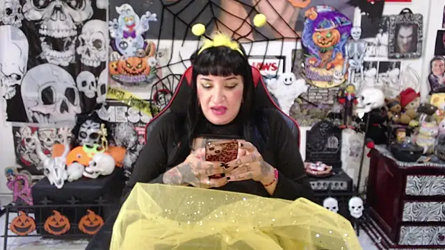 Rollyderolandia666 online show from 10-31-25, 04:25