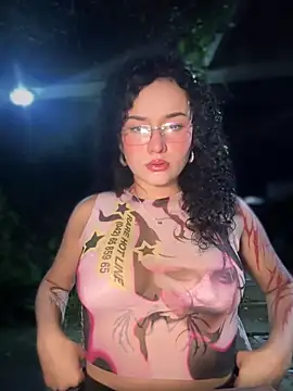 Snapshot of Electra_doll_ chatting on 09-12-25, 02:01 Electra doll online show from 09-12-25, 02:01