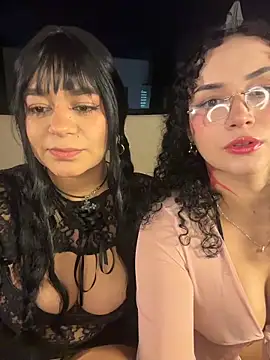 Snapshot of Electra_doll_ chatting on 11-13-25, 01:20 Electra doll online show from 11-13-25, 01:20