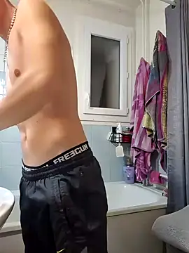 Snapshot of Sportif7413 chatting on 01-10-25, 05:45 Sportif7413 online show from 01-10-25, 05:45