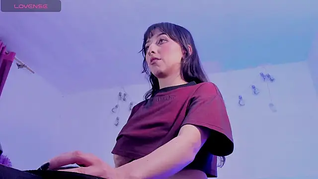 v1cky  online show from 10-28-25, 12:00