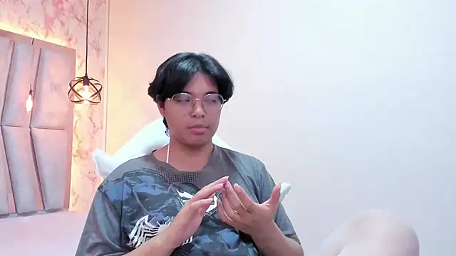 Emmapark  online show from 03-12-25, 09:56