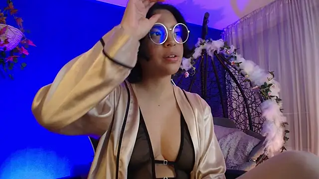 Emmapark  online show from 04-14-26, 06:35