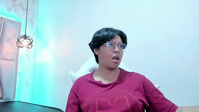 Emmapark  online show from 03-06-25, 01:05