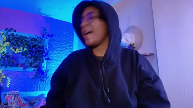 Emmapark  online show from 11-30-25, 12:39