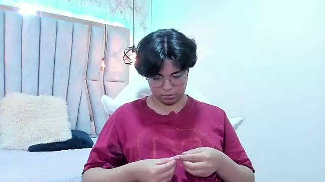 Emmapark  online show from 03-05-25, 09:59