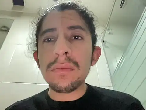 littlelatinhunter online show from 11-29-25, 09:59