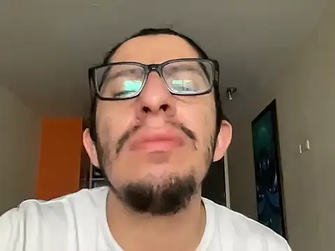 littlelatinhunter online show from 02-05-26, 12:01