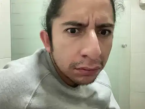 littlelatinhunter online show from 12-17-25, 10:09