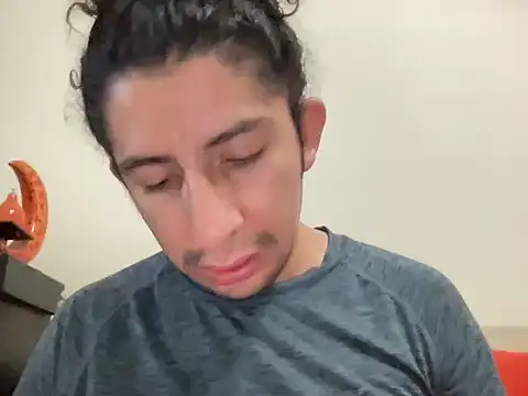 littlelatinhunter online show from 11-23-25, 11:53