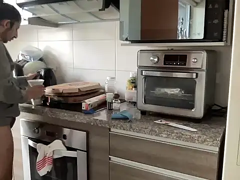 littlelatinhunter online show from 12-05-25, 11:53