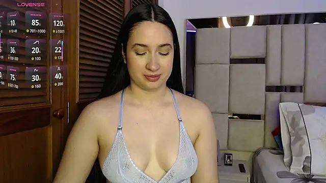 Snapshot of sofiaduque_26 chatting on 06-30-26, 08:20 sofiaduque 26 online show from 06-30-26, 08:20