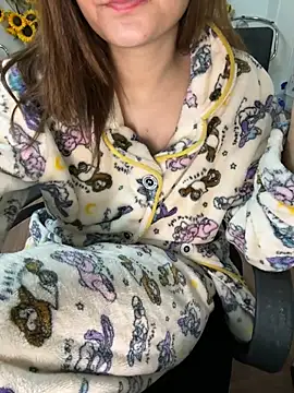 Jen jennyy1 online show from 03-10-25, 09:07