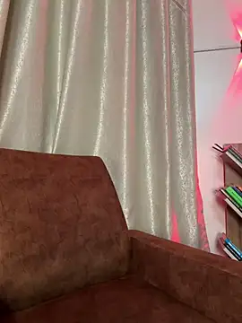 Jen jennyy1 online show from 04-03-26, 10:27
