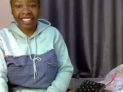 Novah  online show from 07-07-26, 04:43