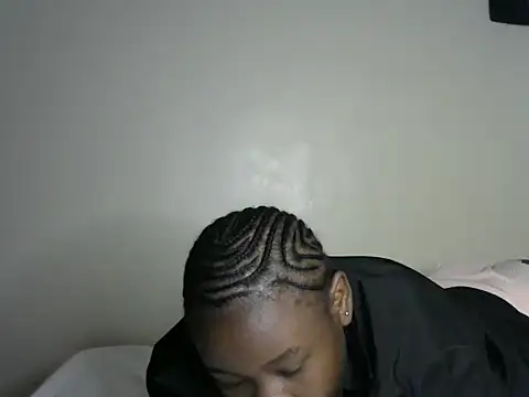 Novah  online show from 11-16-25, 09:19