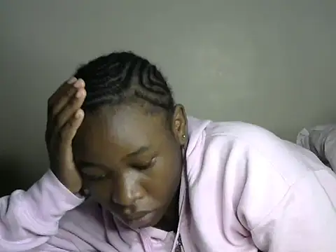 Novah  online show from 11-19-25, 01:33