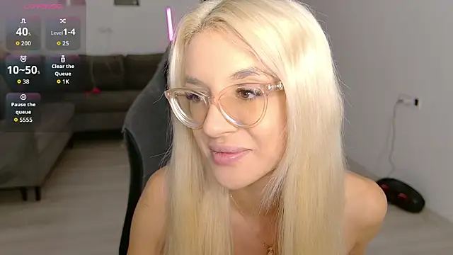 LovelyBianca online show from 06-21-26, 08:25