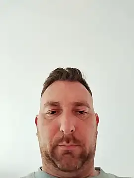 Snapshot of Au_plaisir_des_femmes chatting on 10-04-25, 03:13 Au plaisir des femmes online show from 10-04-25, 03:13