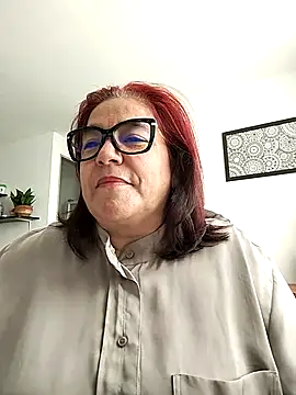 Snapshot of MARIANMILLS__ chatting on 03-04-25, 12:44 MARIANMILLS online show from 03-04-25, 12:44