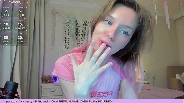 Neko kitsune1 online show from 12-16-25, 06:23