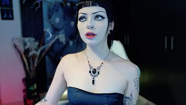 Madison Jackson online show from 11-13-25, 10:02