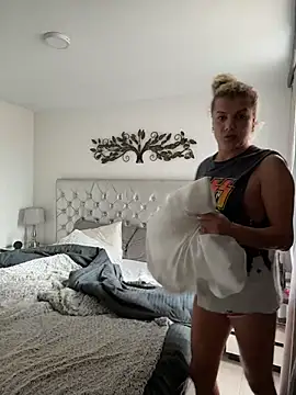 Georgiafox online show from 02-10-26, 02:38