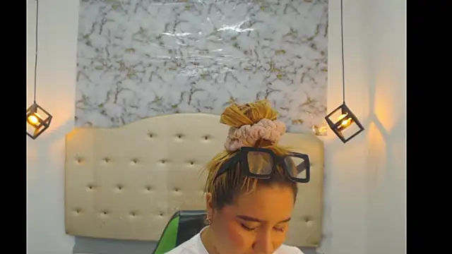 Kathiasaints online show from 03-11-26, 09:20