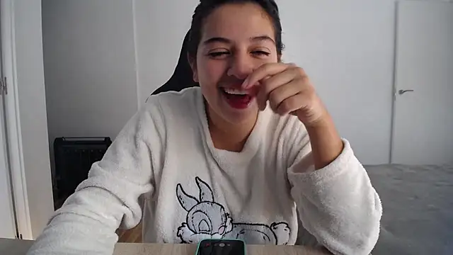 Contantin helena online show from 11-28-25, 12:05