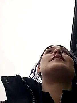 Snapshot of Erotic_Synth_Goddess chatting on 01-27-25, 01:19 Erotic Synth Goddess online show from 01-27-25, 01:19