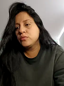 whitegirl0122 online show from 02-18-25, 01:33