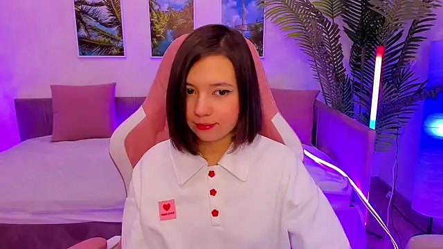 Lina Brownie online show from 02-15-25, 01:53