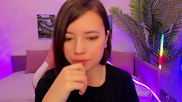 Lina Brownie online show from 02-16-25, 01:58