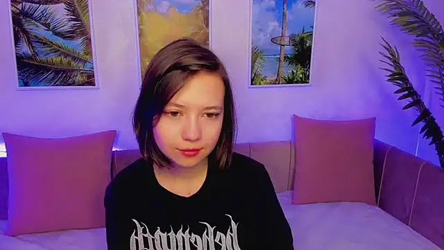 Lina Brownie online show from 01-21-25, 02:11