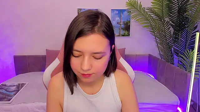 Lina Brownie online show from 02-19-25, 05:05
