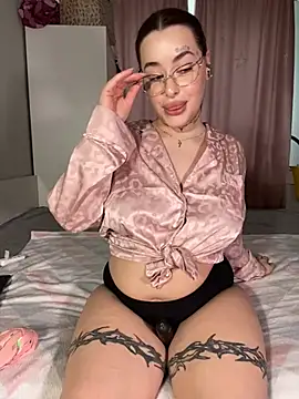 fuckdoll 18 online show from 02-11-25, 12:25