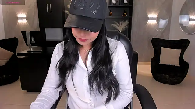 AlyssaDean online show from 11-01-25, 11:26