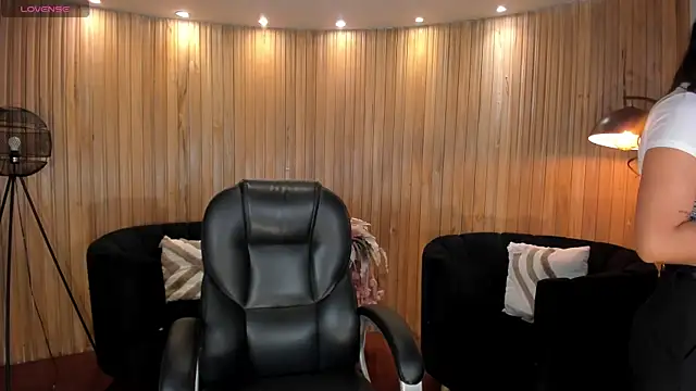 AlyssaDean online show from 07-23-26, 01:19