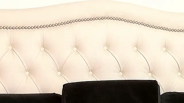 ShainaJoness online show from 12-14-24, 04:01